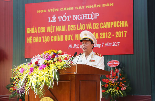 Trung tướng, GS.TS Nguyễn Xuân Yêm, Giám đốc Học viện CSND phát biểu tại buổi lễ